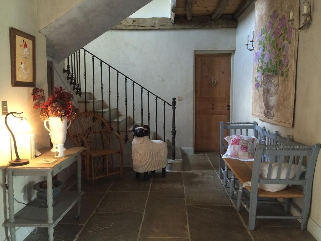 Les Volets Bleus Bed & Breakfast อาร์กองส์ ภายนอก รูปภาพ