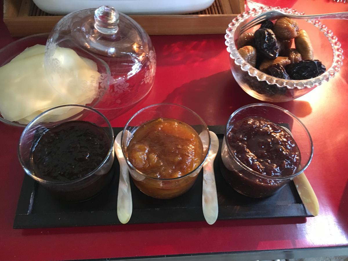 Les Volets Bleus Bed & Breakfast อาร์กองส์ ภายนอก รูปภาพ