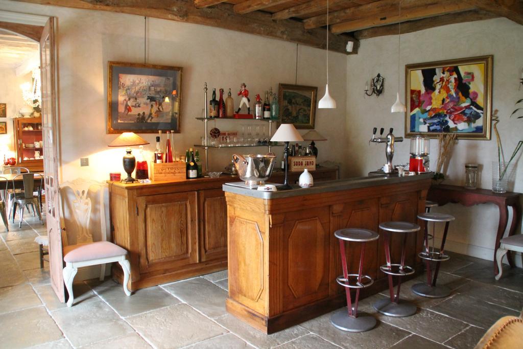 Les Volets Bleus Bed & Breakfast อาร์กองส์ ภายนอก รูปภาพ